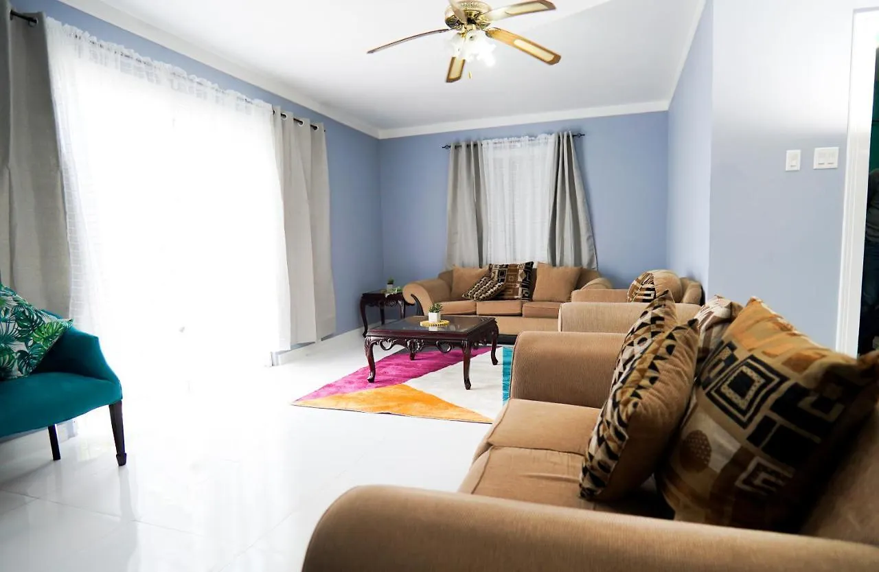 Lola'S Tropical Oasis Apartment Montego Bay